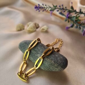 Gold Flat Oval Link Chain Bracelet