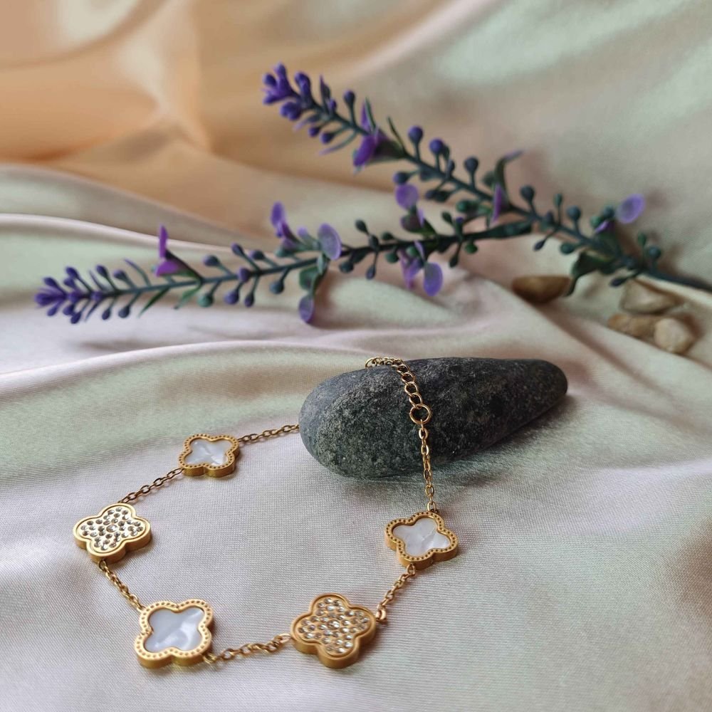Golden Clover Crystal Bracelet - Image 3